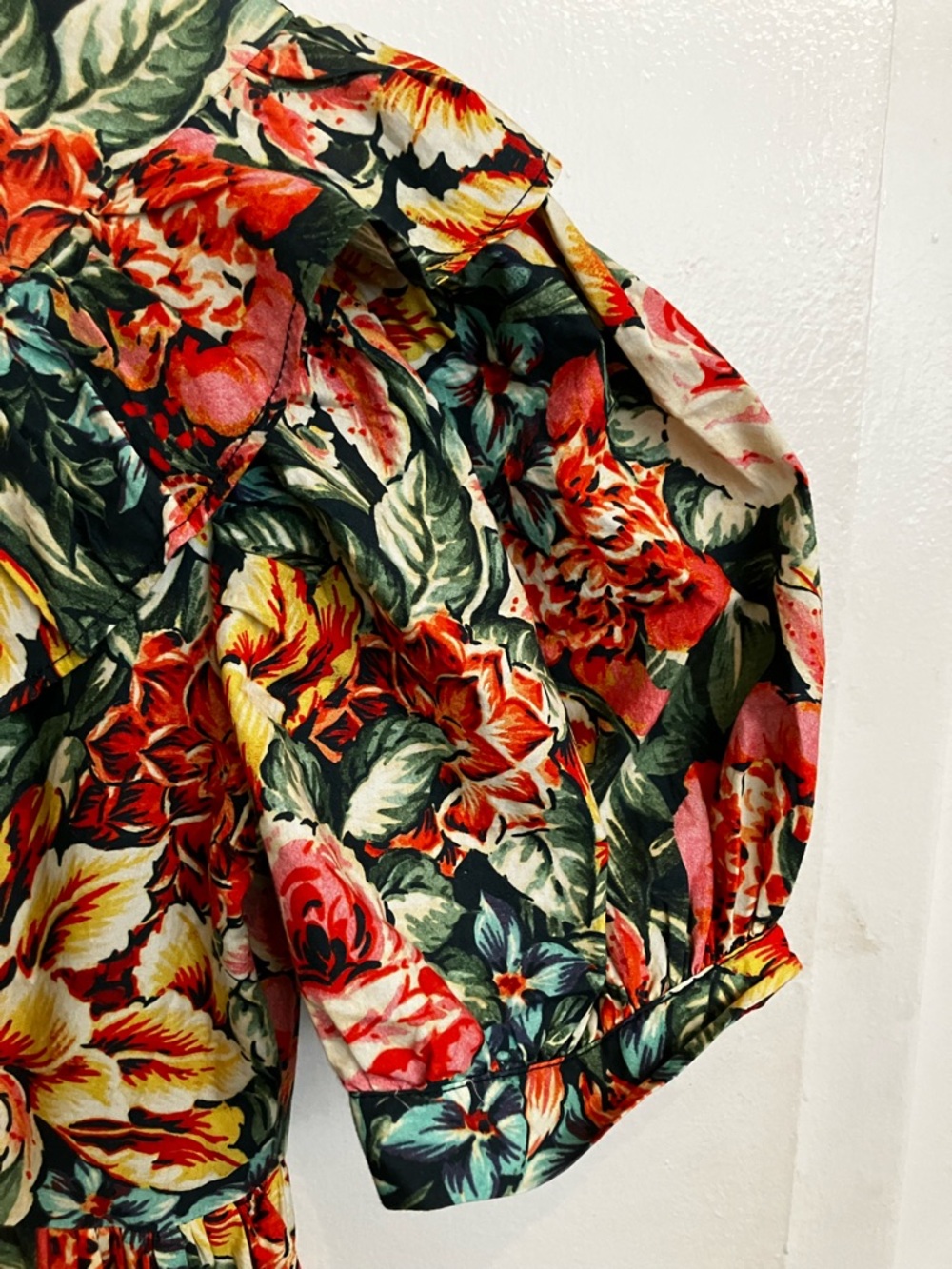 Batsheva Floral Puff-Sleeve Midi May Dress in Green and Coral cotton - Picture 6 of 6